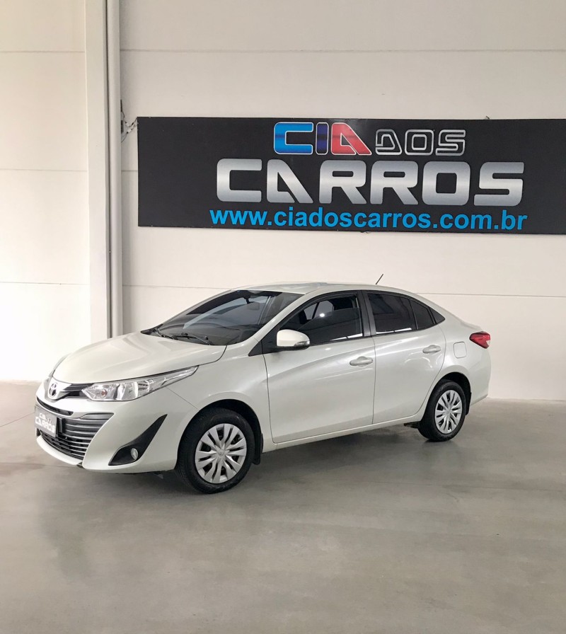 YARIS 1.5 XL LIVE SEDAN 16V FLEX 4P AUTOMÁTICO