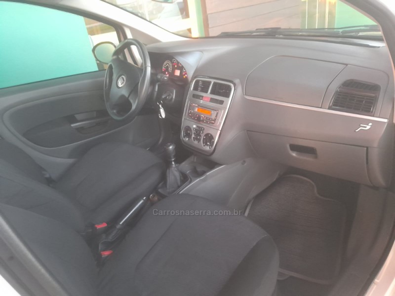 PUNTO 1.4 ATTRACTIVE ITALIA 8V FLEX 4P MANUAL - 2012 - DOIS IRMãOS