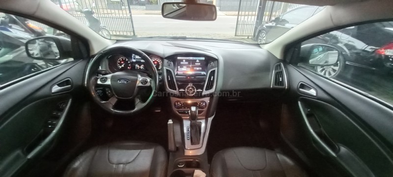 FOCUS 2.0 TITANIUM HATCH 16V FLEX 4P AUTOMÁTICO - 2015 - CAXIAS DO SUL