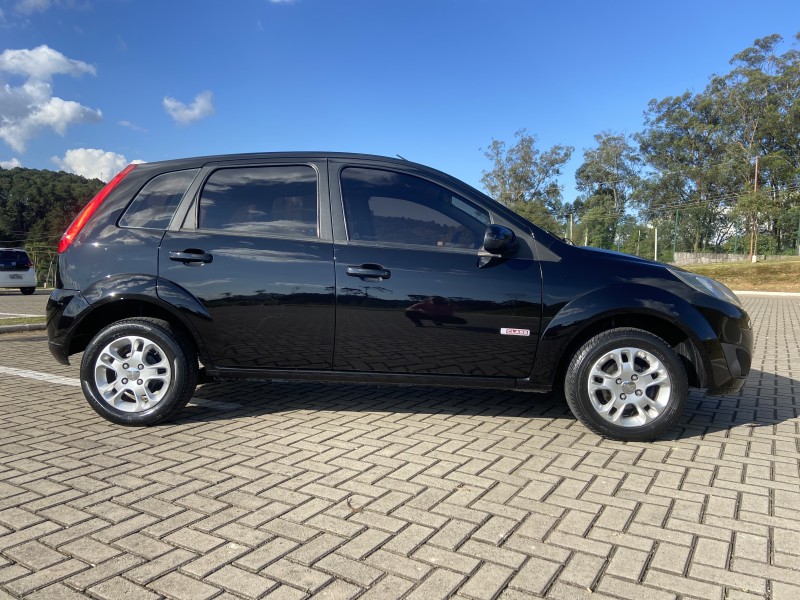 FIESTA 1.6 MPI CLASS SEDAN 8V FLEX 4P MANUAL - 2011 - CAXIAS DO SUL