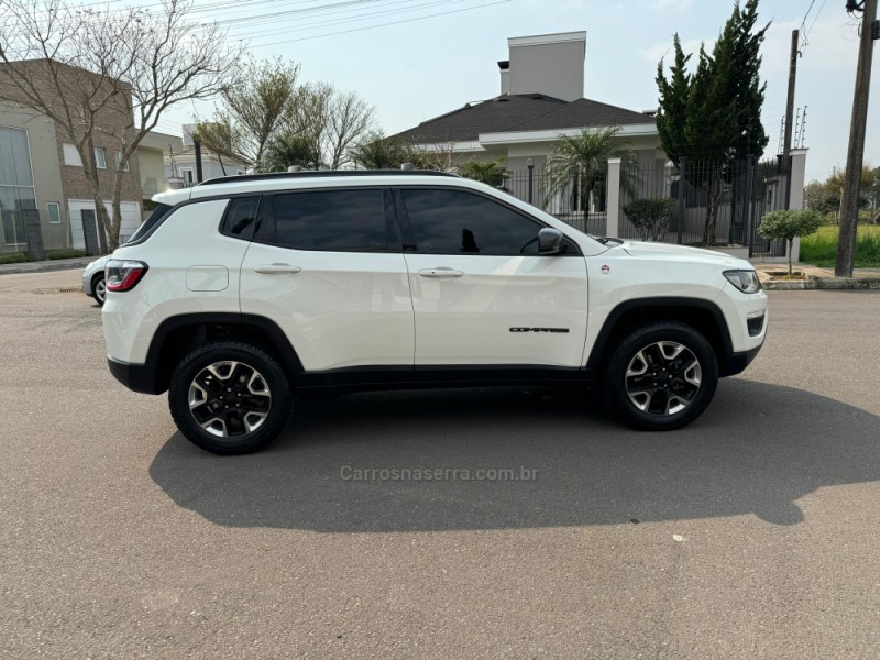 COMPASS 2.0 16V DIESEL TRAILHAWK 4X4 AUTOMÁTICO - 2018 - BENTO GONçALVES