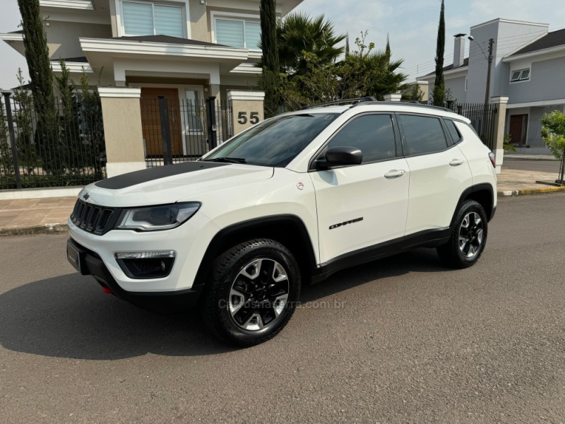 COMPASS 2.0 16V DIESEL TRAILHAWK 4X4 AUTOMÁTICO - 2018 - BENTO GONçALVES