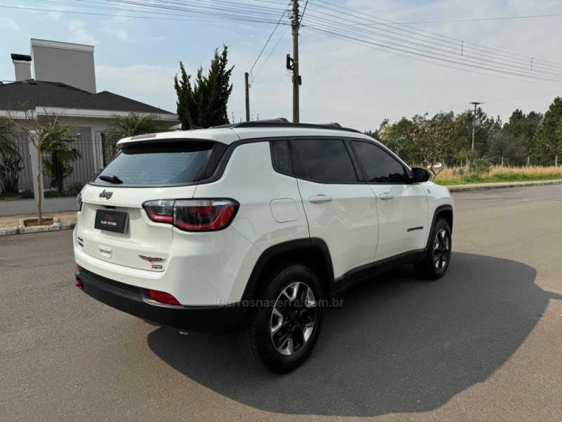 COMPASS 2.0 16V DIESEL TRAILHAWK 4X4 AUTOMÁTICO - 2018 - BENTO GONçALVES