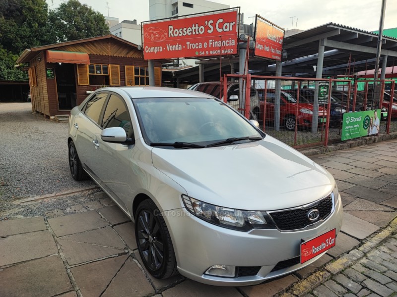 CERATO 1.6 SX3 16V GASOLINA 4P MANUAL