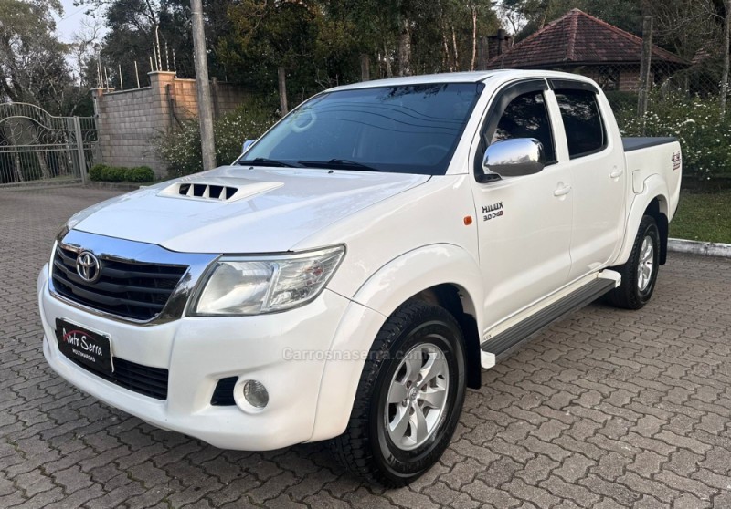 HILUX 3.0 4X4 8V DIESEL 4P MANUAL - 2014 - CANELA