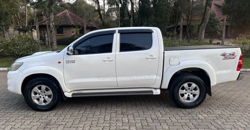 HILUX 3.0 4X4 8V DIESEL 4P MANUAL - 2014 - CANELA