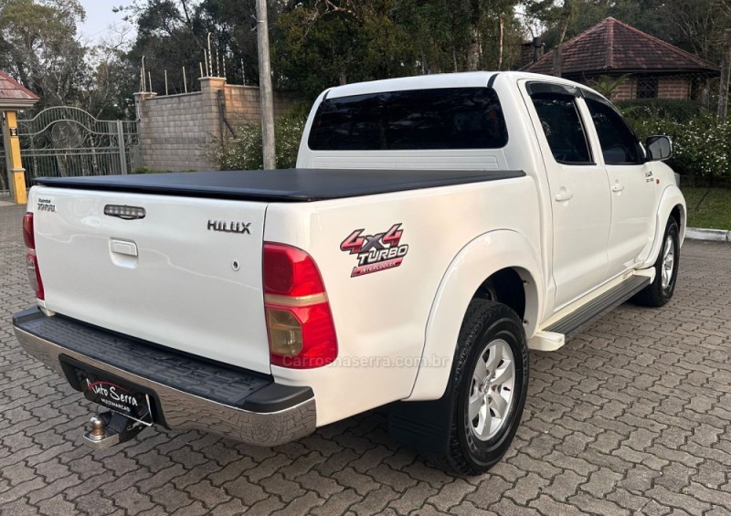 HILUX 3.0 4X4 8V DIESEL 4P MANUAL - 2014 - CANELA