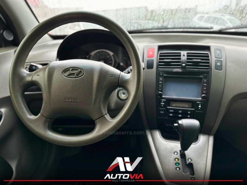 TUCSON 2.0 MPFI GLS 16V 143CV 2WD GASOLINA 4P AUTOMÁTICO - 2015 - SAPIRANGA