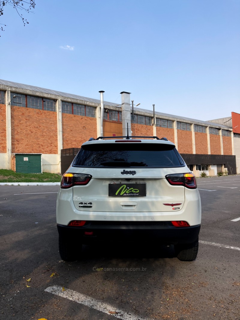 COMPASS 2.0 16V DIESEL TRAILHAWK 4X4 AUTOMÁTICO - 2018 - BENTO GONçALVES