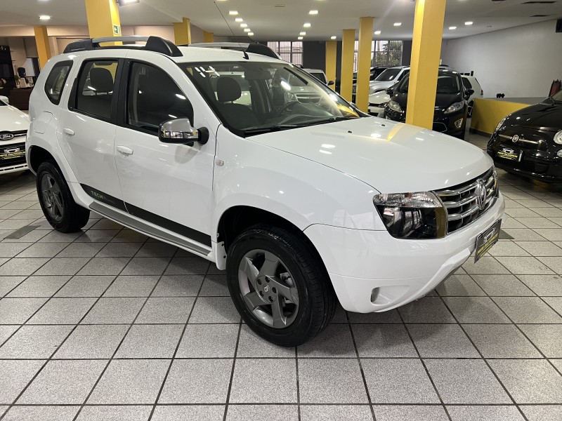 DUSTER 1.6 TECH ROAD 4X2 16V FLEX 4P MANUAL - 2014 - CAXIAS DO SUL