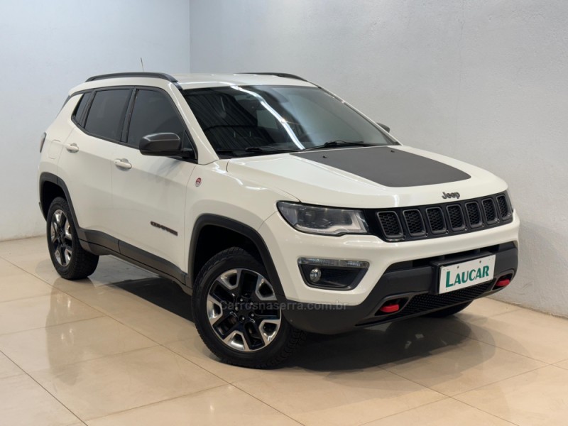 COMPASS 2.0 16V DIESEL TRAILHAWK 4X4 AUTOMÁTICO