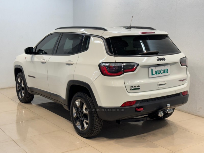 COMPASS 2.0 16V DIESEL TRAILHAWK 4X4 AUTOMÁTICO - 2017 - CASCA