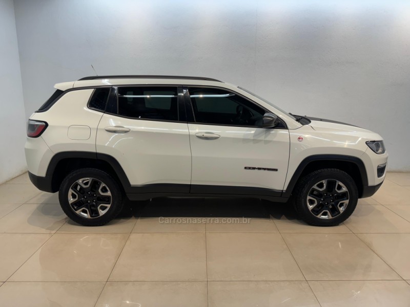 COMPASS 2.0 16V DIESEL TRAILHAWK 4X4 AUTOMÁTICO - 2017 - CASCA