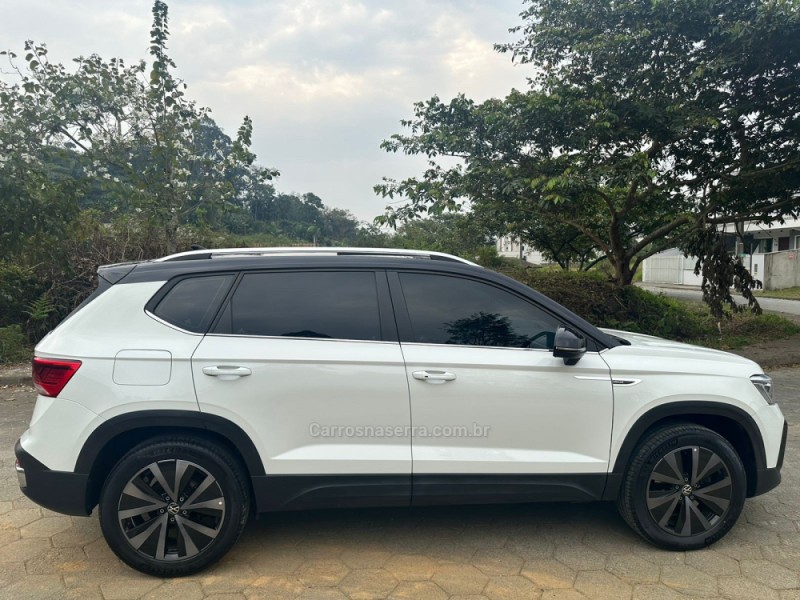 TAOS 1.4 16V HIGHLINE TSI FLEX 4P AUTOMÁTICO - 2022 - TAPEJARA