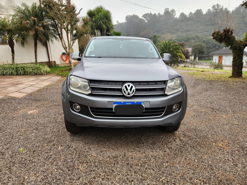 AMAROK 2.0 HIGHLINE 4X4 CD 16V TURBO INTERCOOLER DIESEL 4P AUTOMÁTICO - 2011 - FARROUPILHA