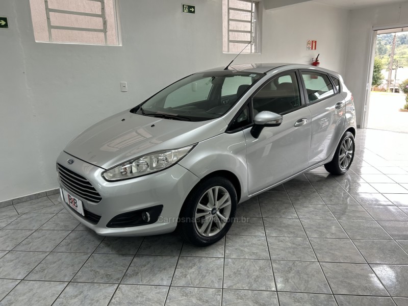 FIESTA 1.6 SE HATCH 16V FLEX 4P AUTOMÁTICO - 2015 - NOVA PRATA