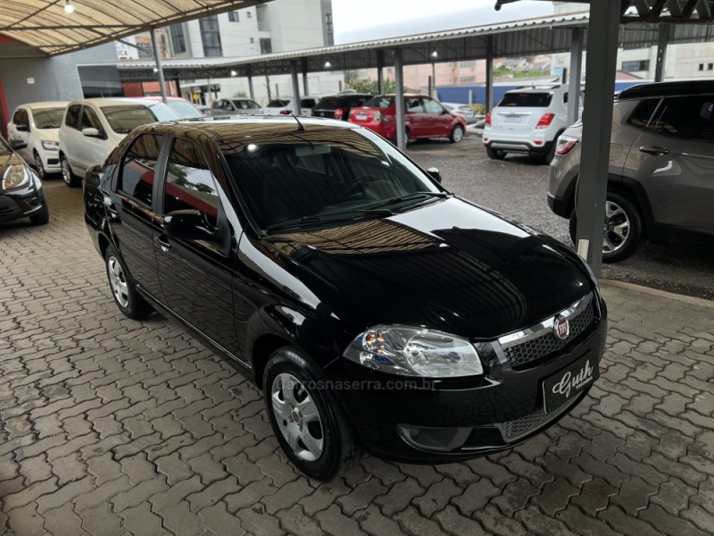 SIENA 1.0 MPI EL 8V FLEX 4P MANUAL - 2015 - BOM PRINCíPIO