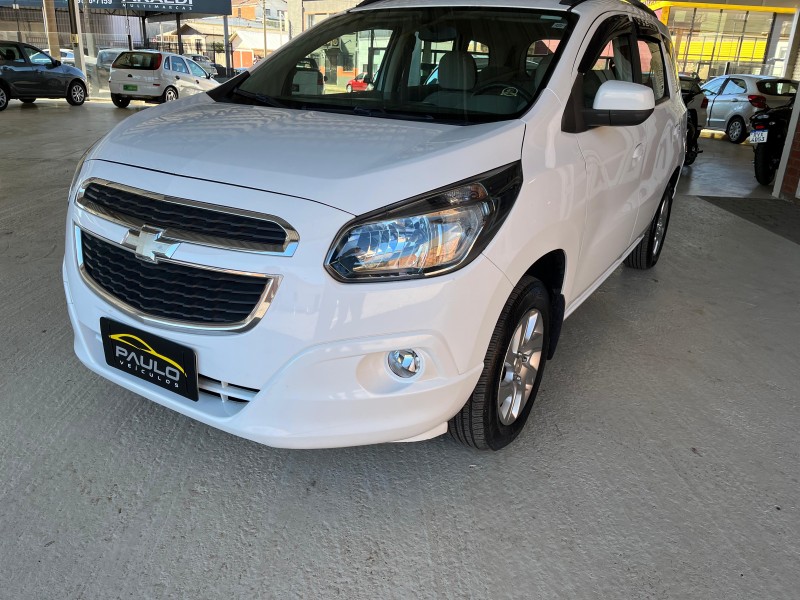 SPIN 1.8 LTZ 8V FLEX 4P AUTOMÁTICO - 2015 - VACARIA