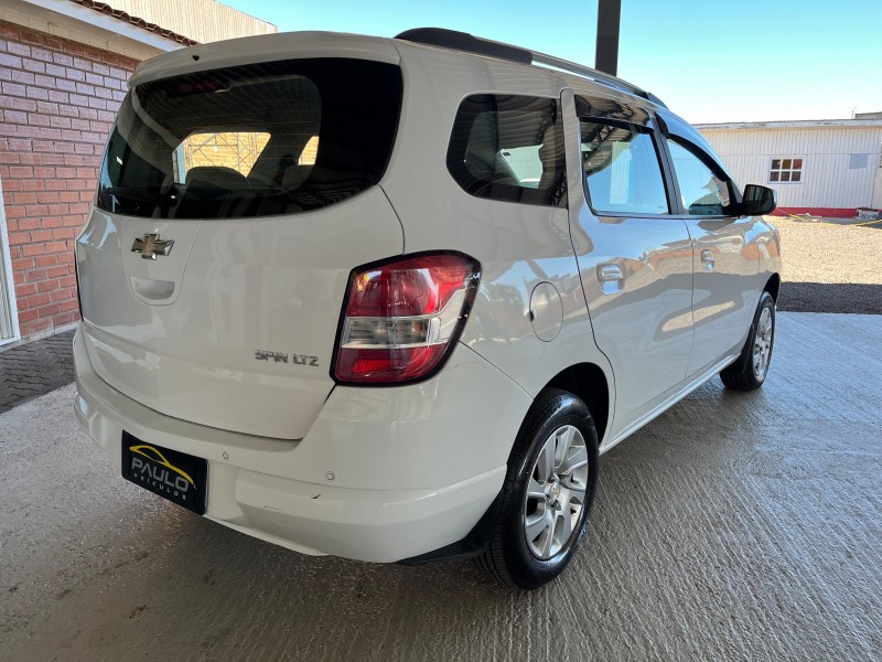 SPIN 1.8 LTZ 8V FLEX 4P AUTOMÁTICO - 2015 - VACARIA