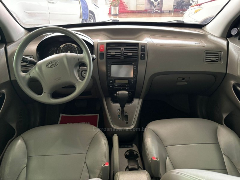 TUCSON 2.0 MPFI GLS 16V 143CV 2WD FLEX 4P AUTOMÁTICO - 2015 - IGREJINHA