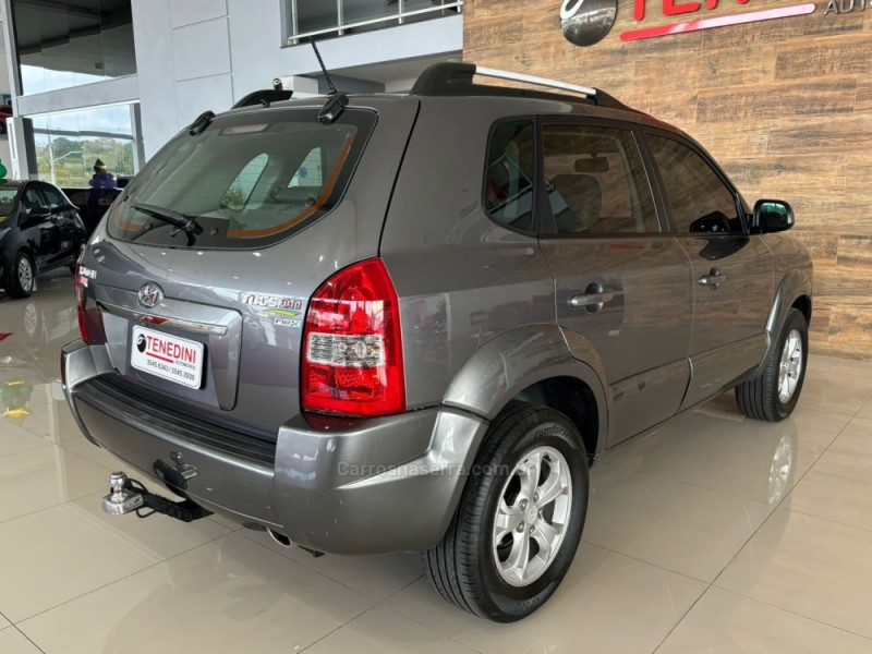 TUCSON 2.0 MPFI GLS 16V 143CV 2WD FLEX 4P AUTOMÁTICO - 2015 - IGREJINHA