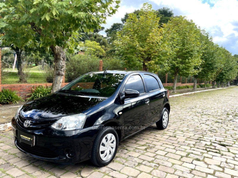 ETIOS 1.5 XS 16V FLEX 4P AUTOMÁTICO