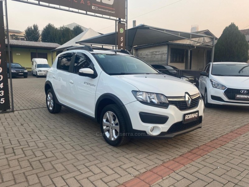 SANDERO 1.6 STEPWAY 16V FLEX 4P MANUAL - 2016 - CAMBARá DO SUL