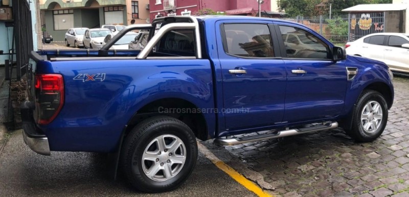 RANGER 3.2 XLT 4X4 CD 20V DIESEL 4P AUTOMÁTICO - 2014 - CARLOS BARBOSA