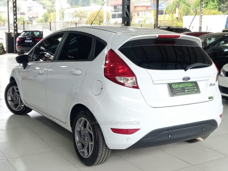 FIESTA 1.6 SE HATCH 16V FLEX 4P MANUAL - 2018 - CAXIAS DO SUL