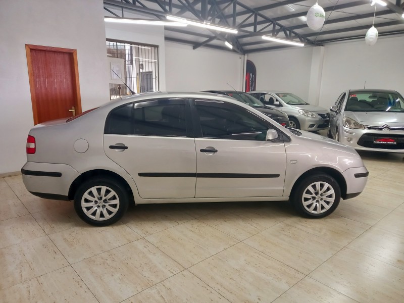 POLO 1.6 MI 8V E-FLEX 4P MANUAL - 2004 - CAXIAS DO SUL