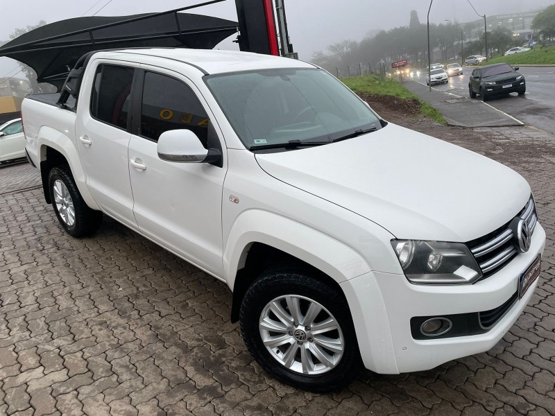 AMAROK 2.0 HIGHLINE 4X4 CD 16V TURBO INTERCOOLER DIESEL 4P AUTOMÁTICO - 2016 - CAXIAS DO SUL