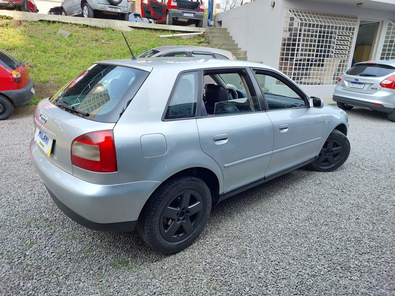 A3 1.6 8V GASOLINA 4P MANUAL - 2005 - BENTO GONçALVES