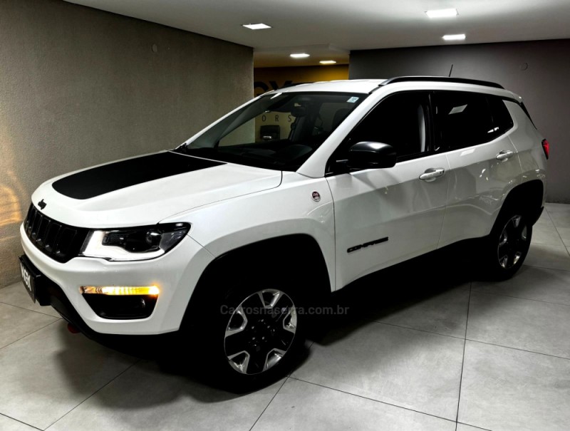 COMPASS 2.0 16V DIESEL TRAILHAWK 4X4 AUTOMÁTICO - 2018 - PORTO ALEGRE