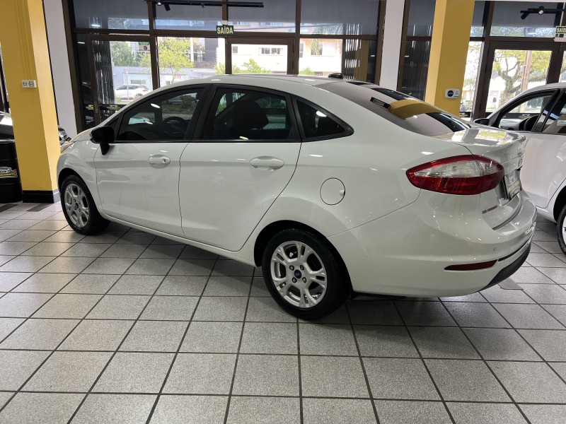 FIESTA 1.6 SE SEDAN 16V FLEX 4P AUTOMÁTICO - 2015 - CAXIAS DO SUL