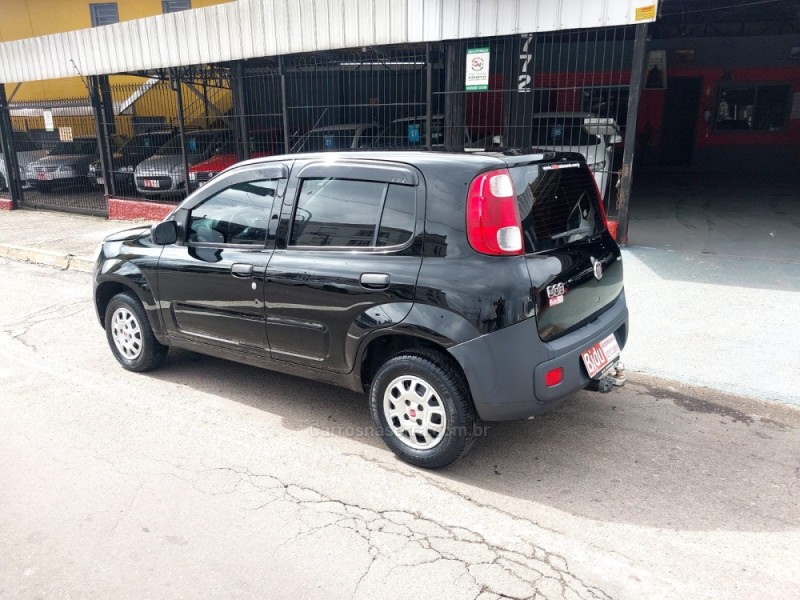 UNO 1.0 EVO VIVACE 8V FLEX 4P MANUAL - 2012 - CAXIAS DO SUL