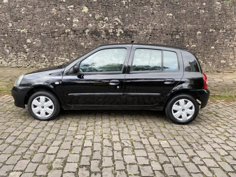 CLIO 1.0 16V FLEX 4P MANUAL - 2011 - CAXIAS DO SUL