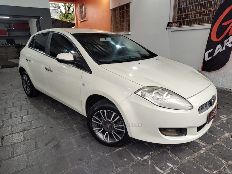 BRAVO 1.8 ESSENCE 16V FLEX 4P AUTOMATIZADO - 2014 - CAXIAS DO SUL