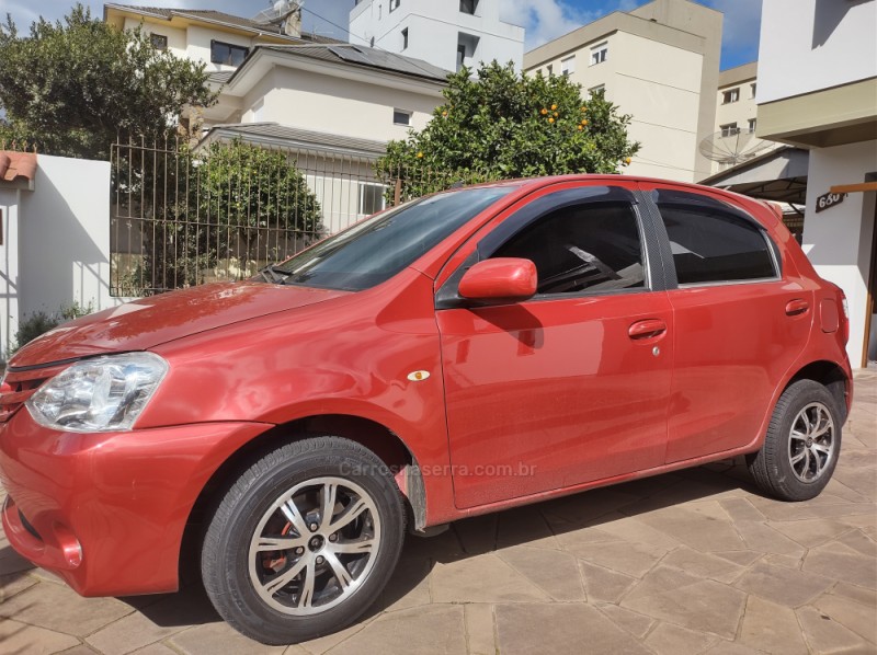 ETIOS 1.3 XS 16V FLEX 4P MANUAL - 2013 - CAXIAS DO SUL