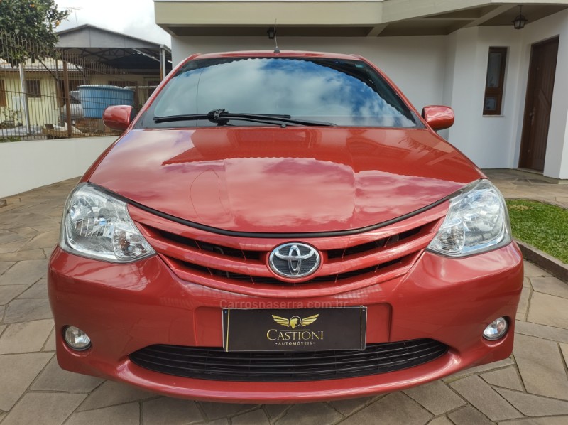 ETIOS 1.3 XS 16V FLEX 4P MANUAL - 2013 - CAXIAS DO SUL