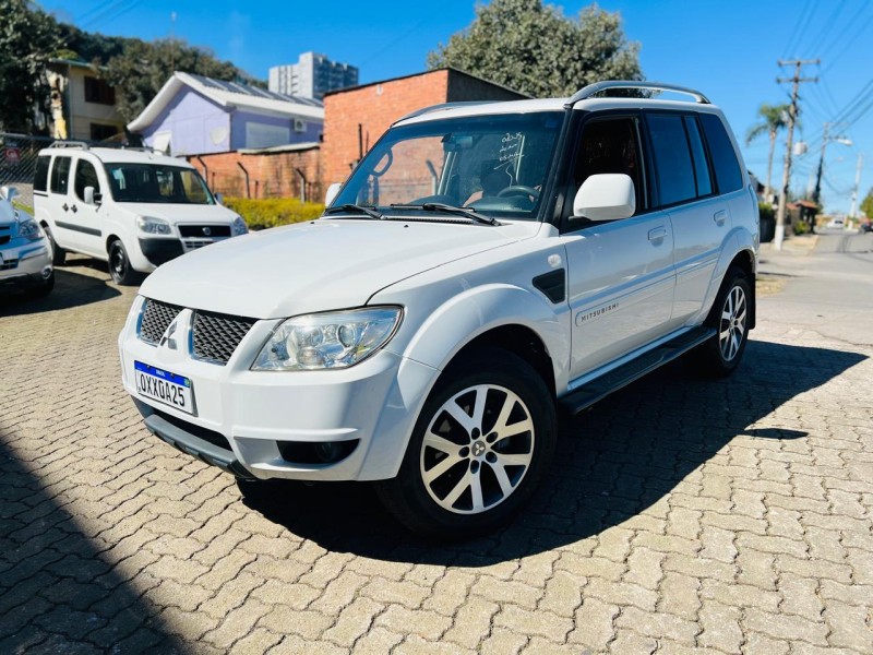 PAJERO TR4 2.0 4X2 16V 140CV FLEX 4P AUTOMÁTICO - 2015 - BENTO GONçALVES