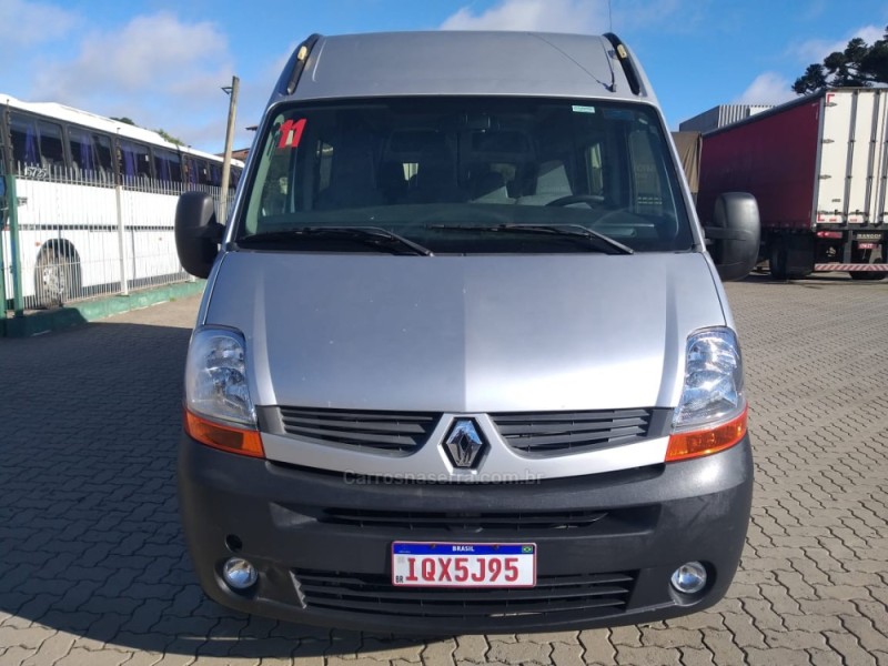 MASTER 2.5 DCI MINIBUS L2H2 16 LUGARES 16V DIESEL 3P MANUAL - 2011 - CAXIAS DO SUL