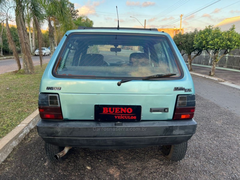 UNO 1.0 MILLE ELETRONIC 8V GASOLINA 4P MANUAL - 1994 - CAMPO BOM