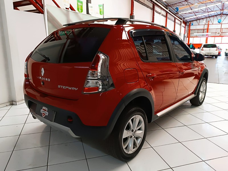 SANDERO 1.6 STEPWAY 8V FLEX 4P MANUAL - 2014 - NOVO HAMBURGO