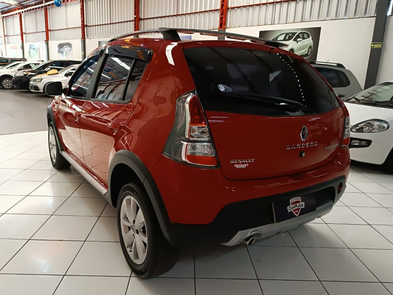 SANDERO 1.6 STEPWAY 8V FLEX 4P MANUAL - 2014 - NOVO HAMBURGO