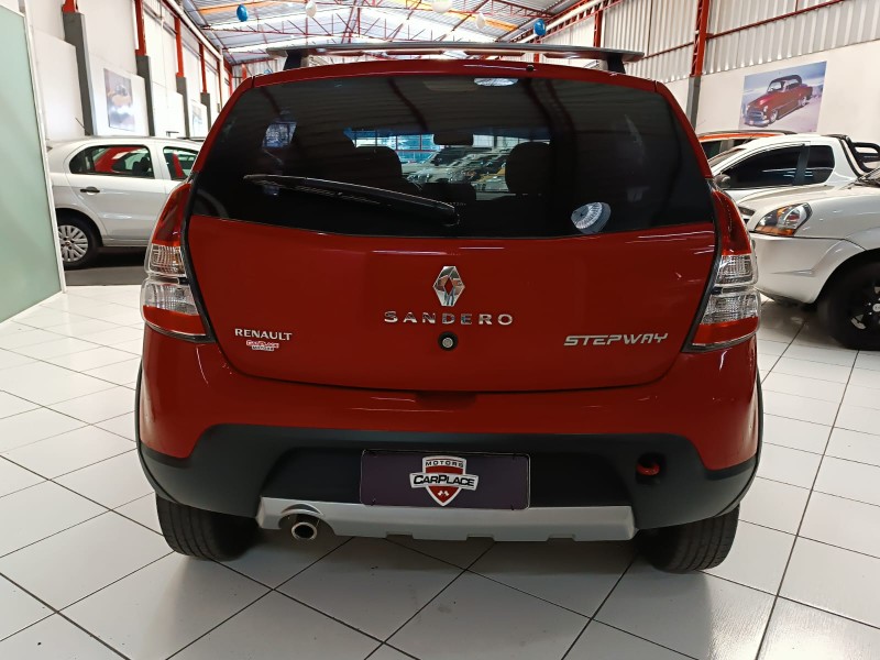 SANDERO 1.6 STEPWAY 8V FLEX 4P MANUAL - 2014 - NOVO HAMBURGO