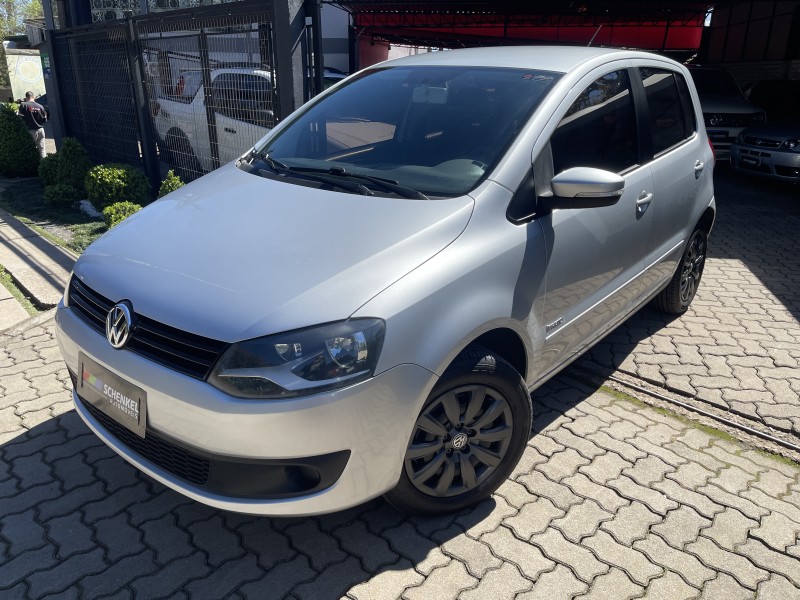 FOX 1.0 MI 8V FLEX 4P MANUAL - 2014 - NOVA PETRóPOLIS