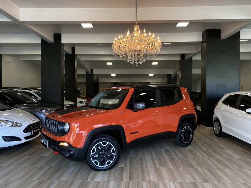 RENEGADE 2.0 16V TURBO DIESEL TRAILHAWK 4P 4X4 AUTOMÁTICO - 2016 - CAXIAS DO SUL