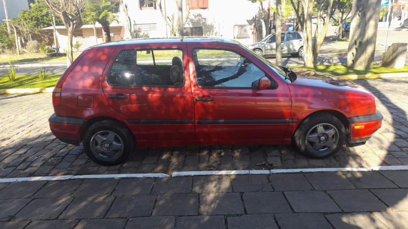 GOLF 1.8 MI GL 8V GASOLINA 4P MANUAL - 1997 - FARROUPILHA