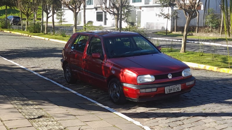 GOLF 1.8 MI GL 8V GASOLINA 4P MANUAL - 1997 - FARROUPILHA