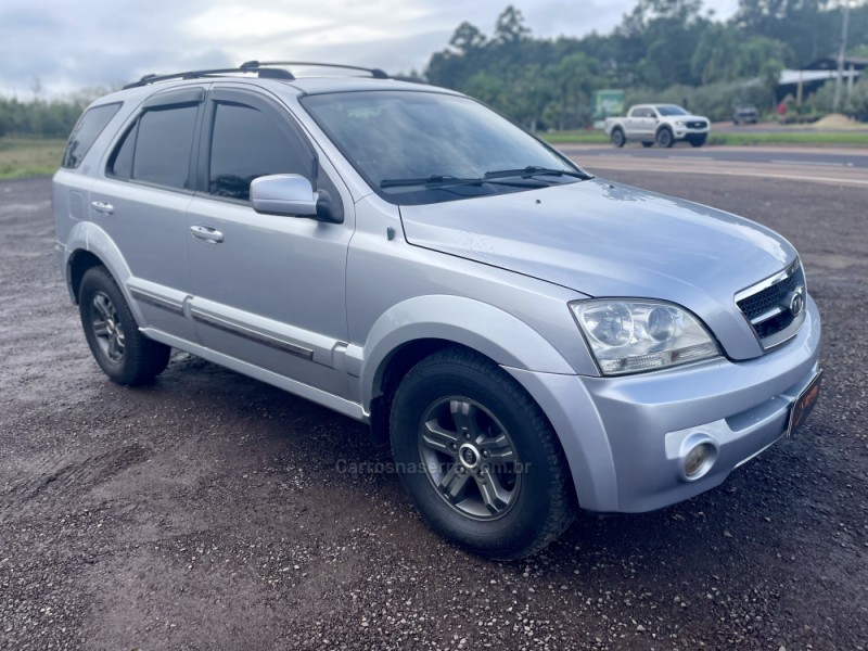 SORENTO 2.5 EX 4X4 16V DIESEL 4P AUTOMÁTICO - 2006 - SãO SEBASTIãO DO CAí